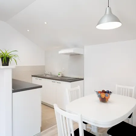 Katarina - Two-bedroom 4 Adults - Izme U Ribnjaka Street No 1 - #1 Lägenhet *