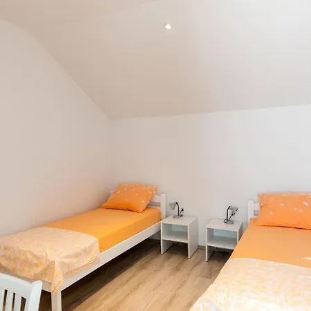 Katarina - Two-bedroom 4 Adults - Izme U Ribnjaka Street No 1 - #1