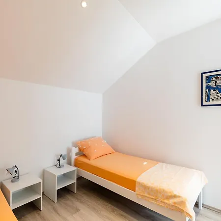 Apartment Katarina - Two-bedroom 4 Adults - Izme U Ribnjaka Street No 1 - #1 *